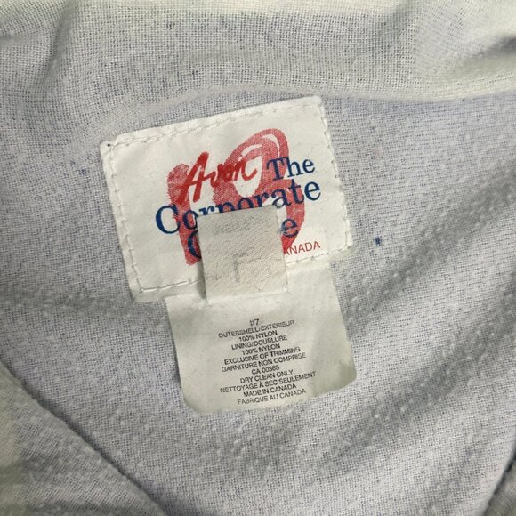 Vintage University of Fraser Valley Cascades Soccer Men's Jacket - Size Large - Picture 10 of 11